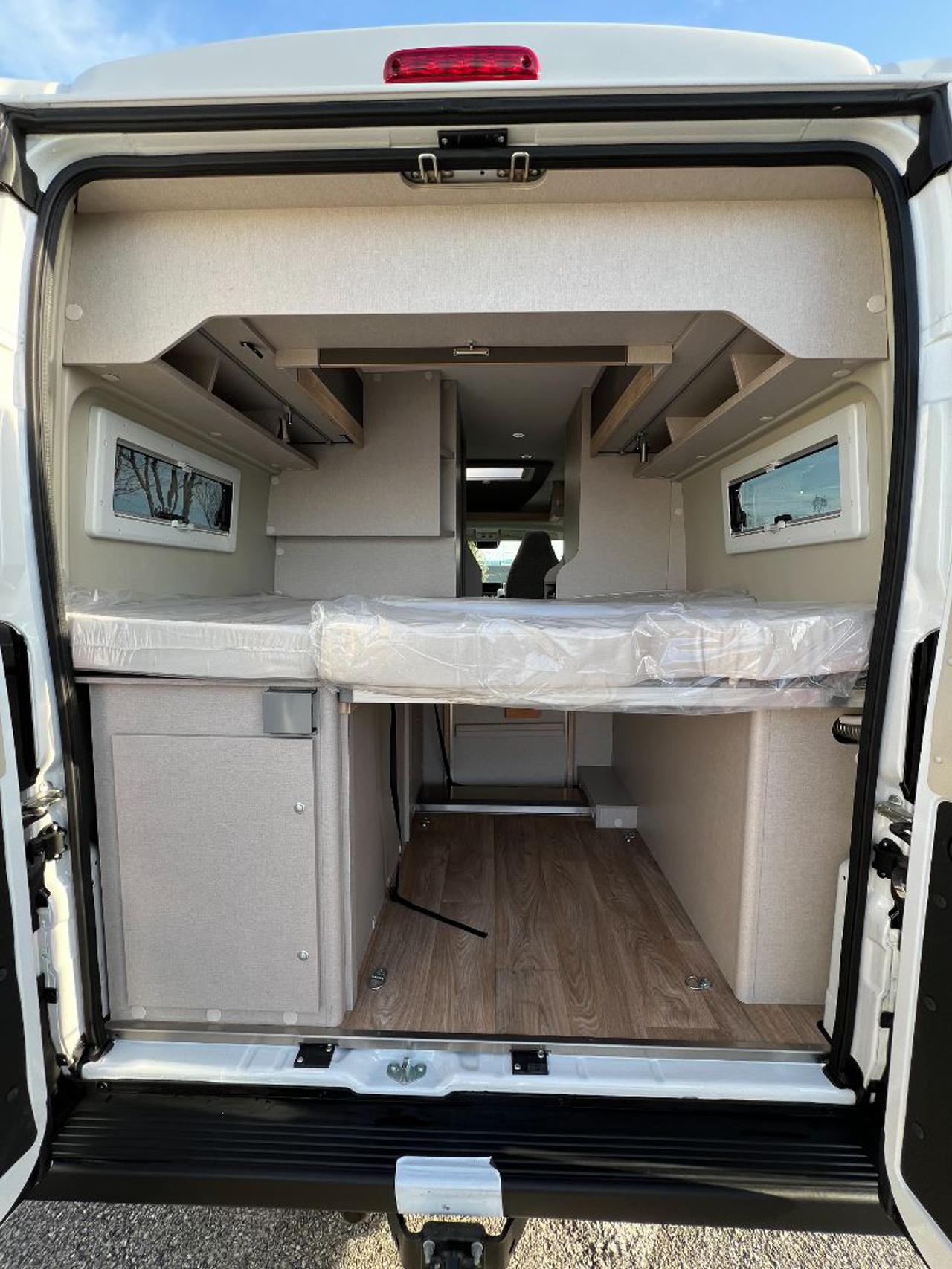 GLOBESCOUT ELEGANCE
