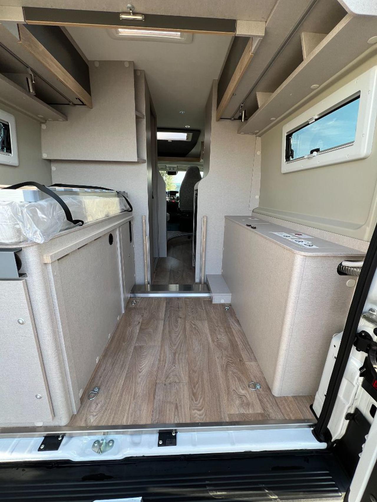 GLOBESCOUT ELEGANCE