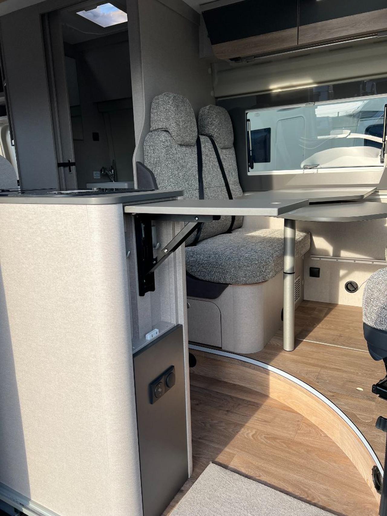 GLOBESCOUT ELEGANCE