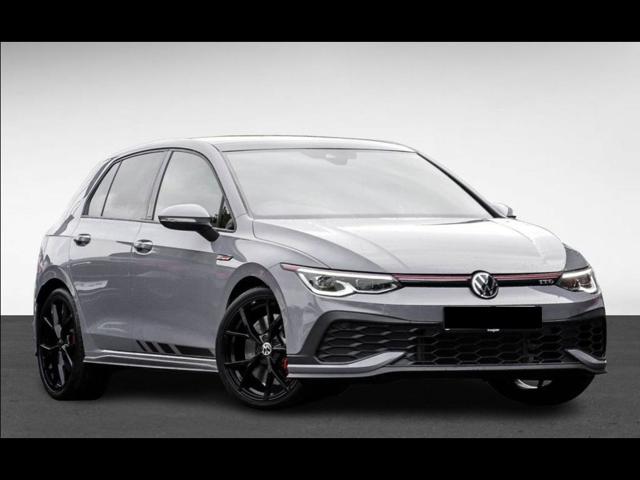 VOLKSWAGEN Golf Gris metalizada
