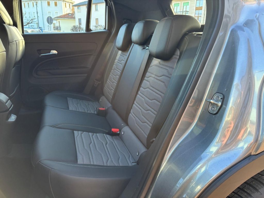 JEEP Avenger 1.2 Turbo 145 CV MHEV 4xe Upland - 10