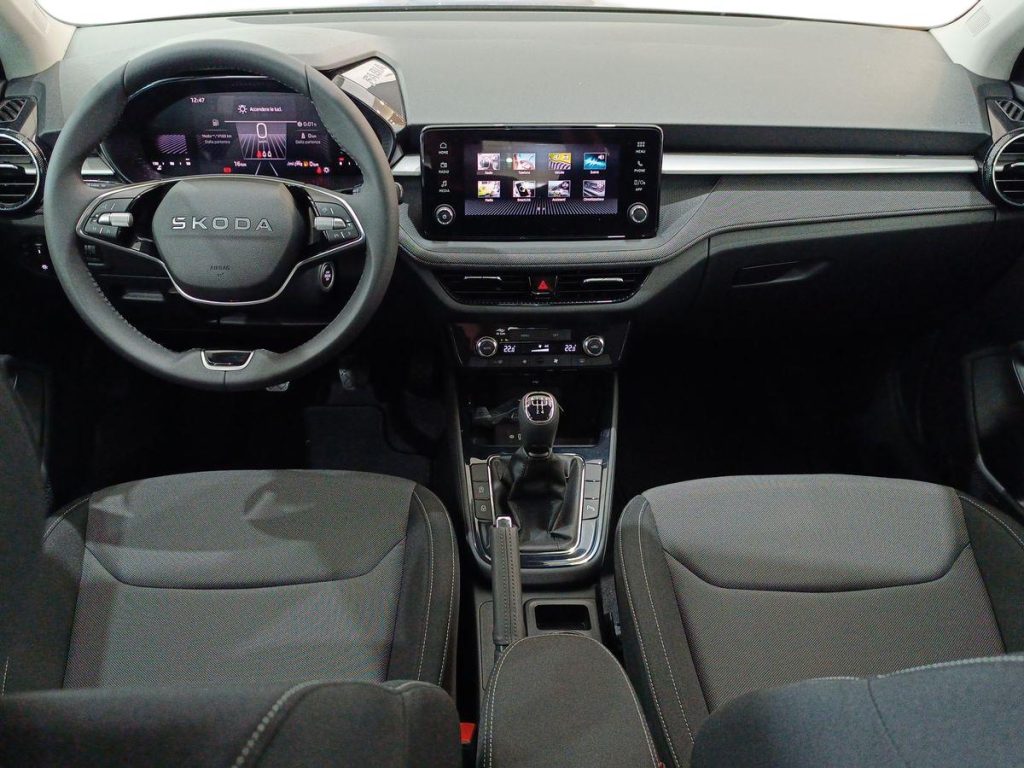 SKODA Fabia 1.0 TSI 95 CV Young Edition - 7