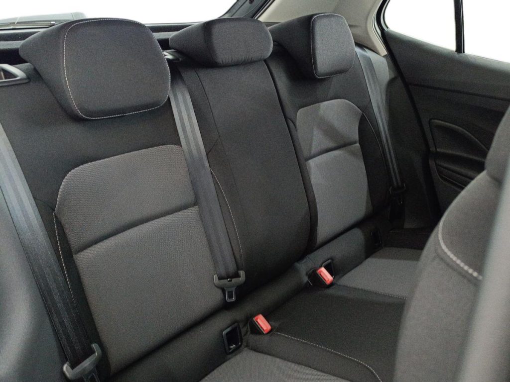 SKODA Fabia 1.0 TSI 95 CV Young Edition - 11