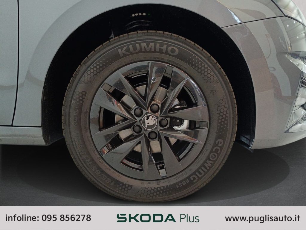 SKODA Fabia 1.0 TSI 95 CV Young Edition - 14