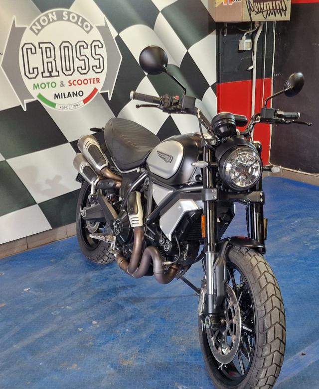 DUCATI Scrambler 1100 Nero metallizzato