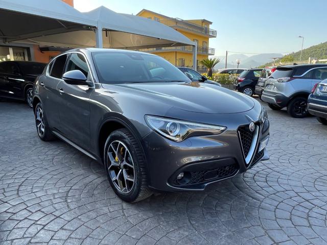 ALFA ROMEO Stelvio Grigio metallizzato