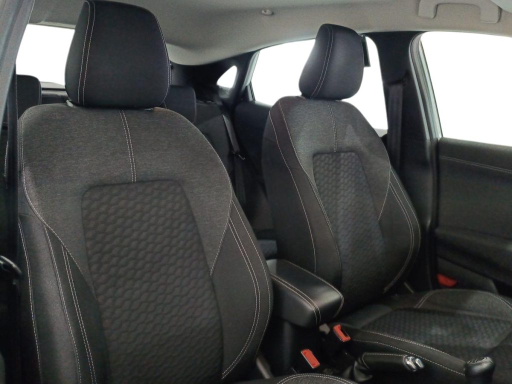 FORD Puma 1.5 EcoBlue 120 CV S&S Titanium - 10