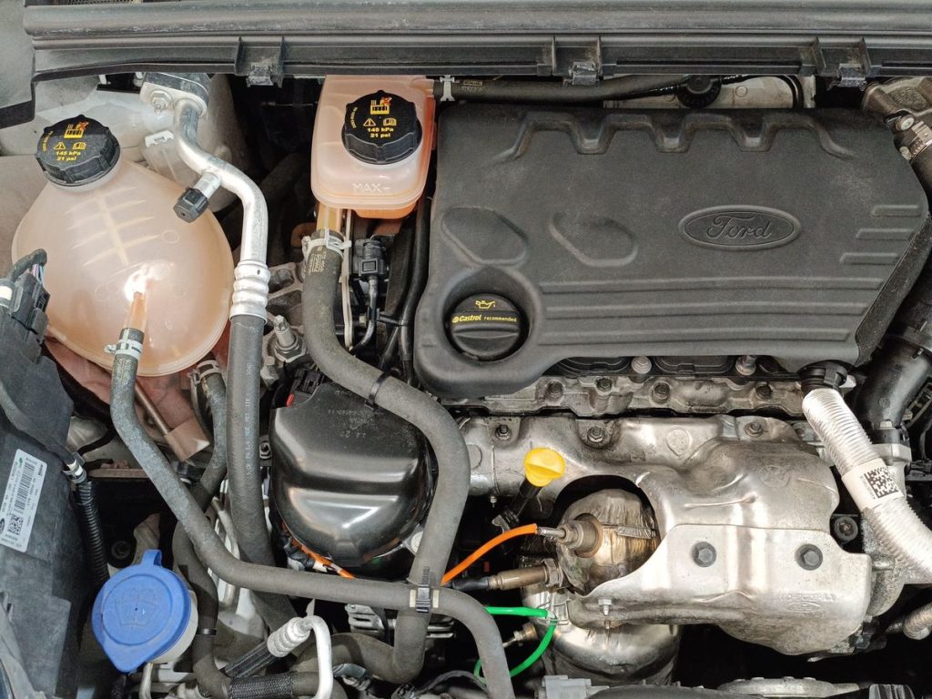 FORD Puma 1.5 EcoBlue 120 CV S&S Titanium - 15