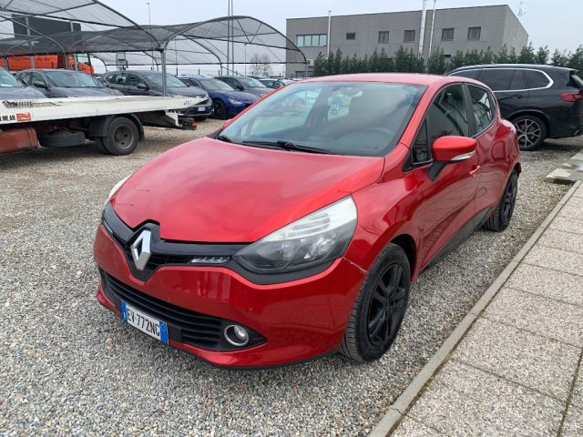 RENAULT Clio Rosso metallizzato