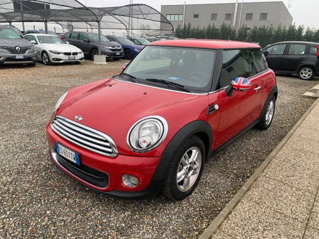 MINI One Rosso metallizzato