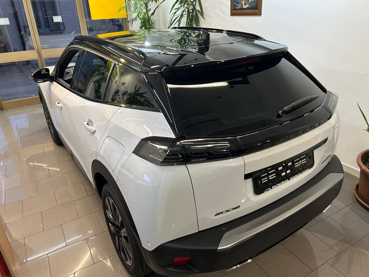 PEUGEOT 2008 Hybrid 145 e-DCS6 GT Vision+ Navi+ Acc cruise - 3