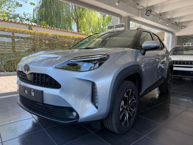 TOYOTA Yaris Cross Argento metallizzato