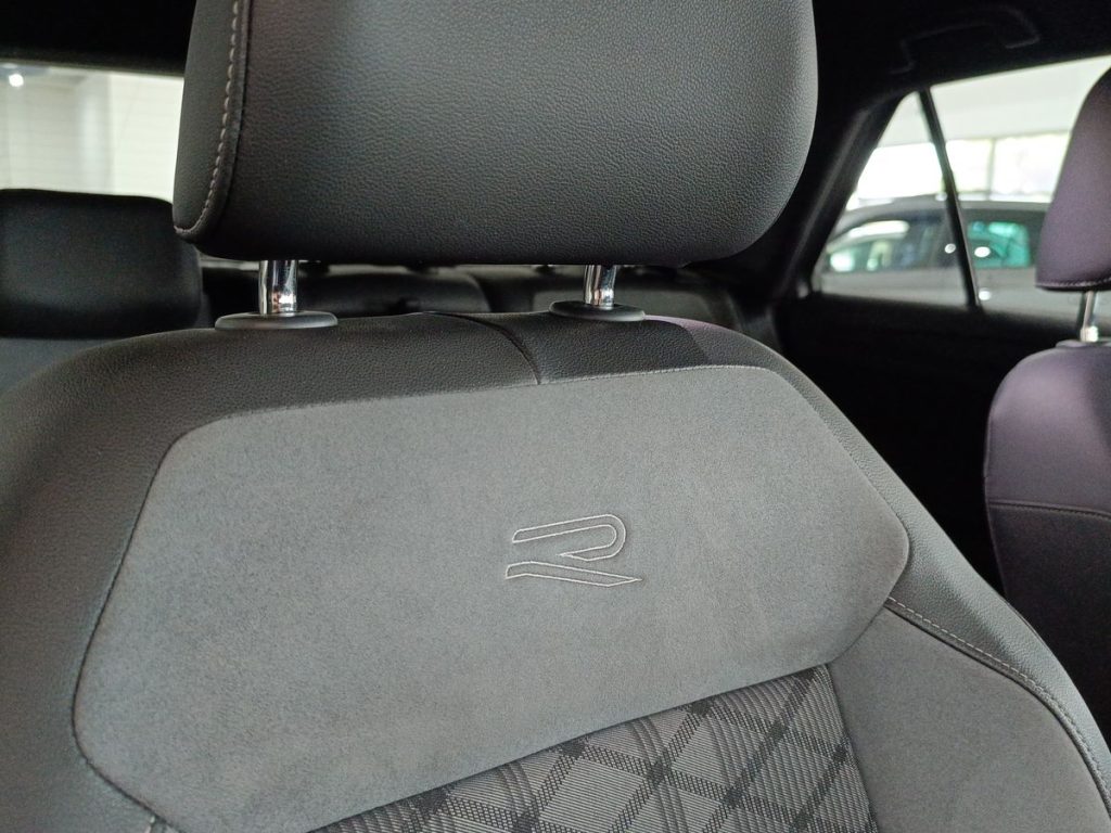 VOLKSWAGEN T-Roc 1.0 TSI R-Line - 19