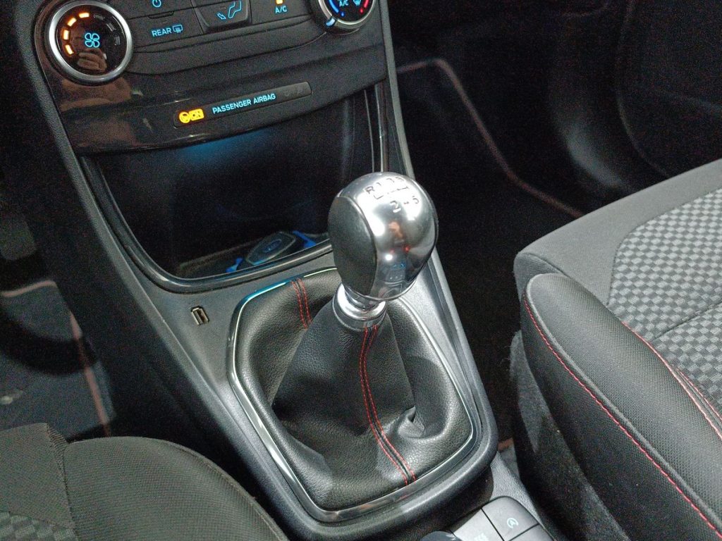 FORD Puma 1.5 EcoBlue 120 CV S&S ST-Line - 8