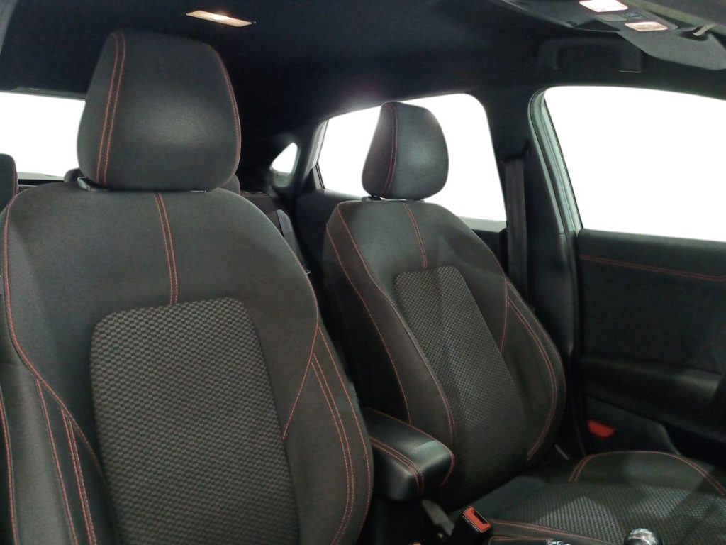 FORD Puma 1.5 EcoBlue 120 CV S&S ST-Line - 10