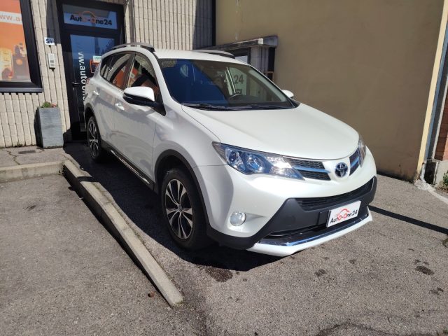 TOYOTA RAV 4 MY23 Bianco perlato