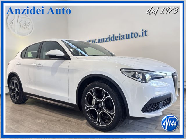 ALFA ROMEO Stelvio Bianco pastello