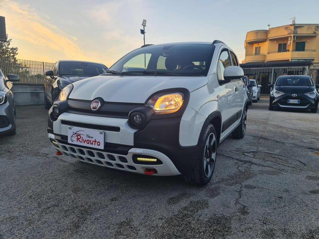FIAT Panda Cross Bianco metallizzato