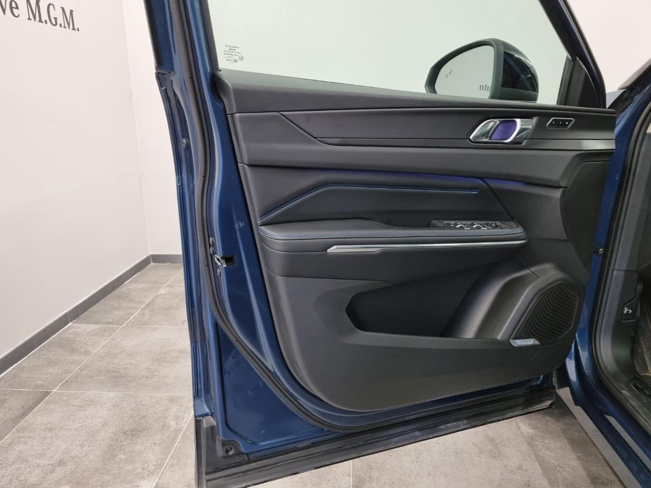 LYNK & CO 01 PHEV - 28