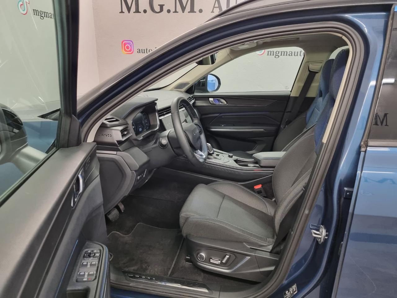 LYNK & CO 01 PHEV - 7