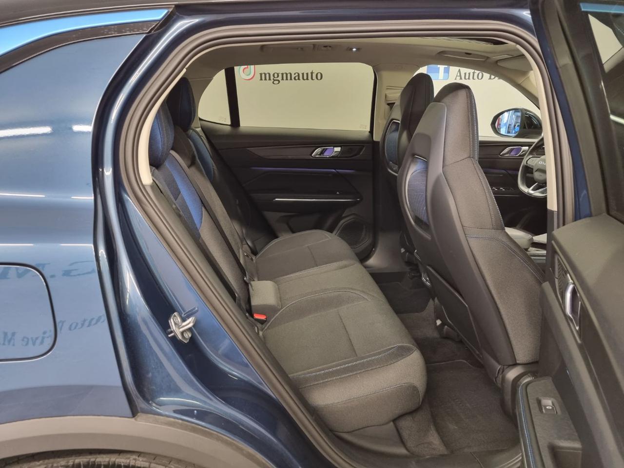 LYNK & CO 01 PHEV - 20