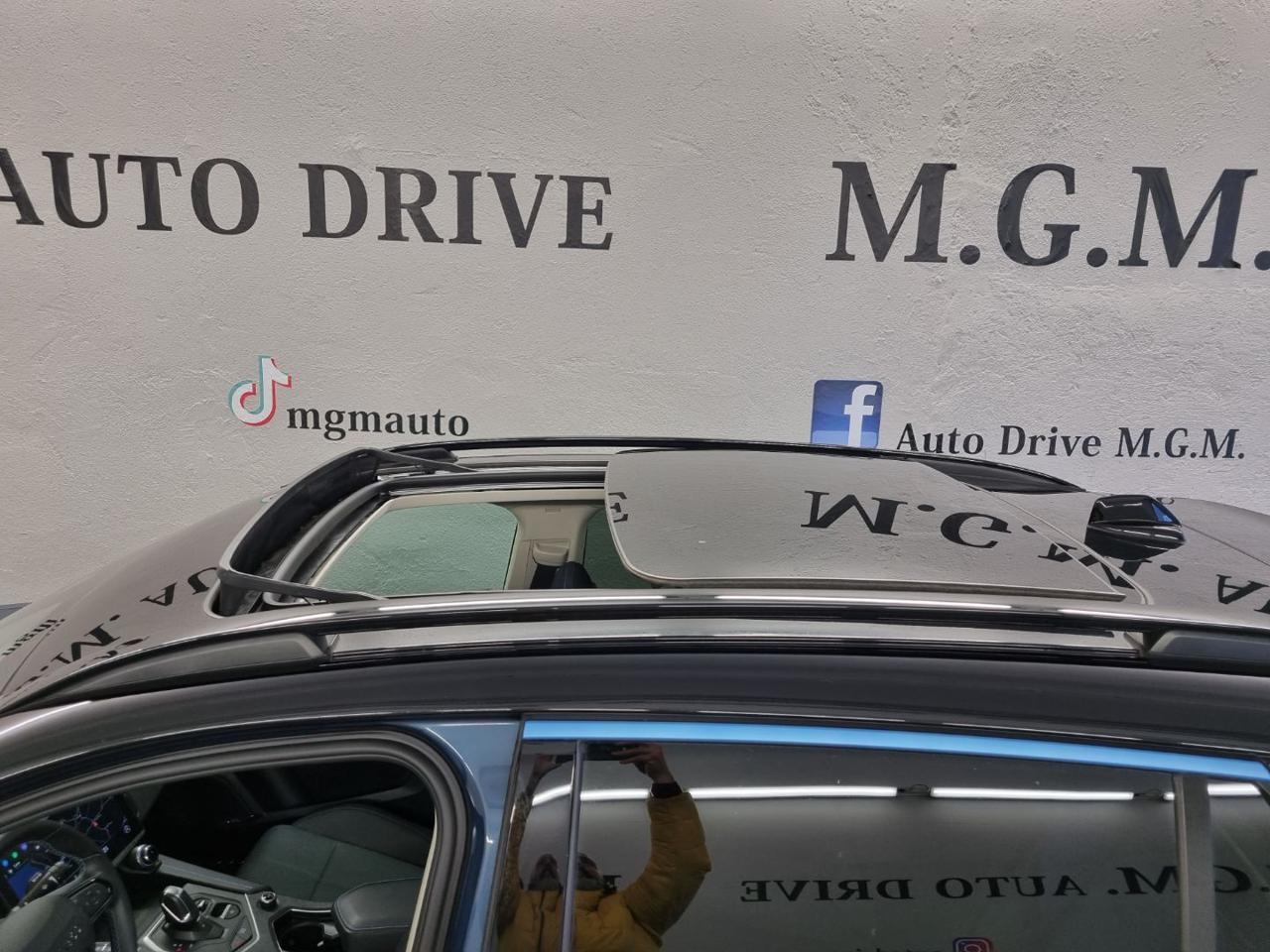 LYNK & CO 01 PHEV - 10