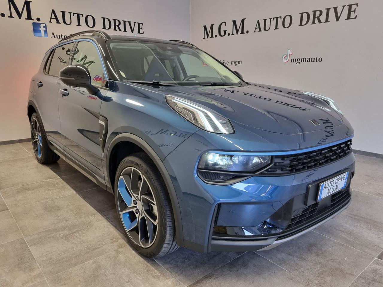 LYNK & CO 01 PHEV - 32