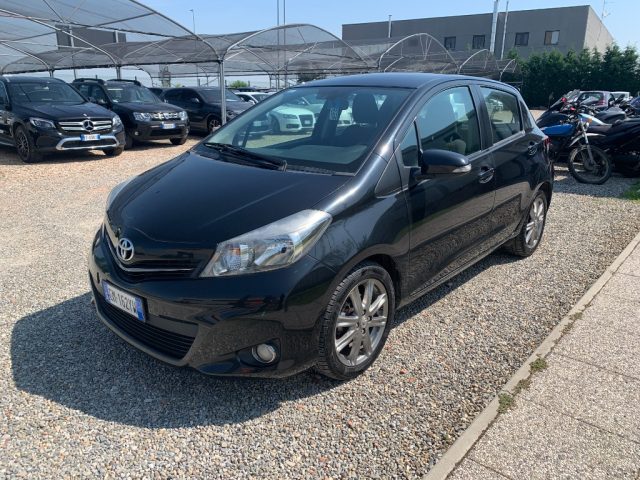 TOYOTA Yaris Nero metallizzato