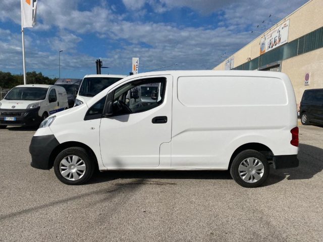 NISSAN NV200 Bianco pastello