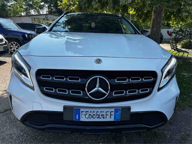 MERCEDES-BENZ GLA 200 Bianco pastello
