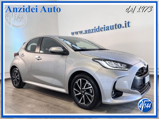TOYOTA Yaris Grigio metallizzato