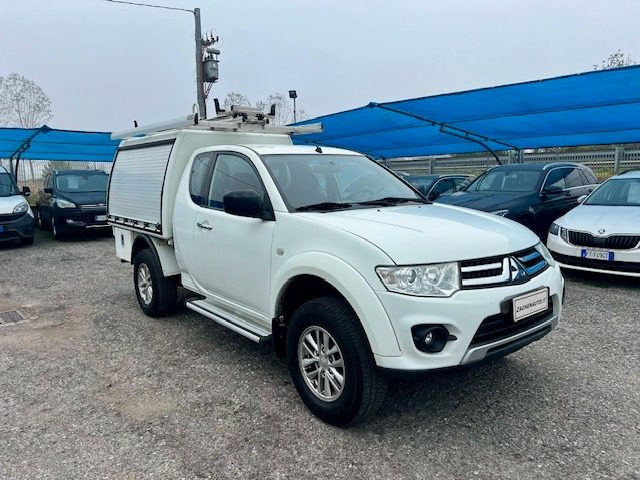 MITSUBISHI L200 Bianco pastello