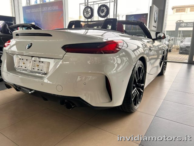 BMW Z4 Bianco pastello