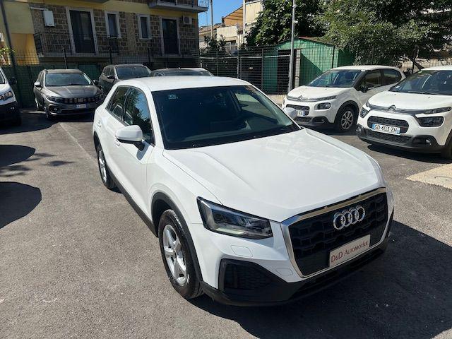 AUDI Q2 Bianco metallizzato