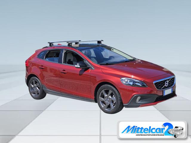 VOLVO V40 Cross Country Bordeaux metallizzato