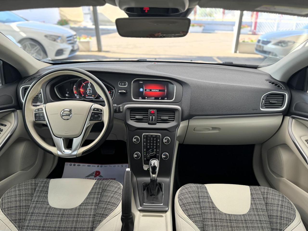 VOLVO V40 D2 2.0d 120cv Geartronic Business Plus - 7