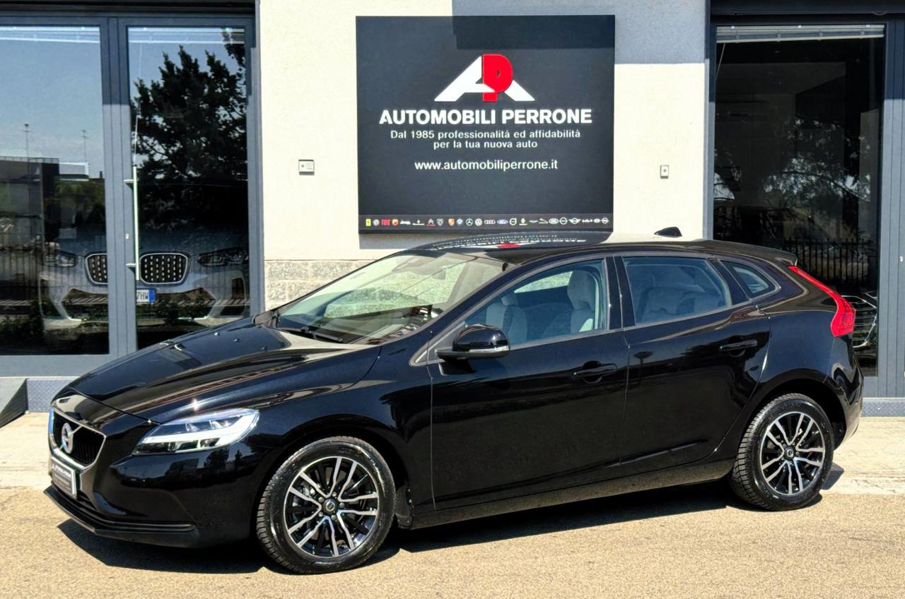 VOLVO V40 D2 2.0d 120cv Geartronic Business Plus - 19