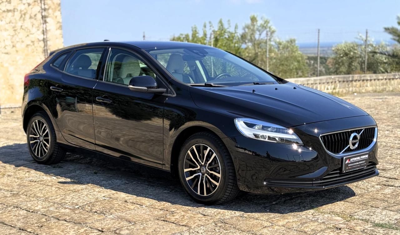 VOLVO V40 D2 2.0d 120cv Geartronic Business Plus - 17