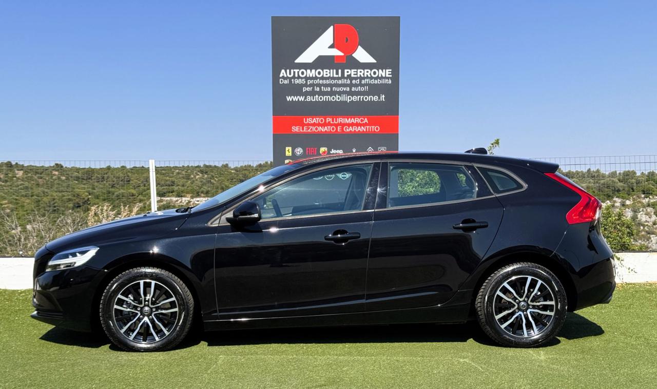 VOLVO V40 D2 2.0d 120cv Geartronic Business Plus - 30