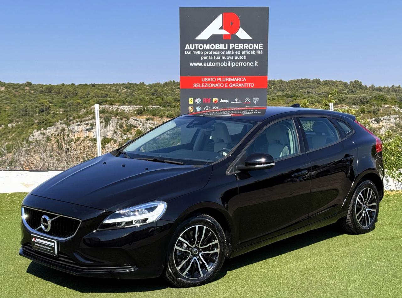 VOLVO V40 D2 2.0d 120cv Geartronic Business Plus - 29