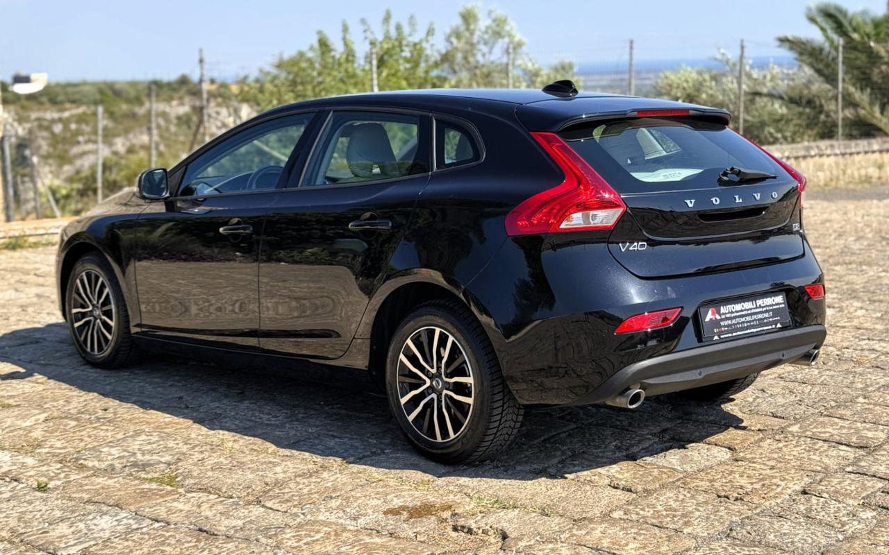 VOLVO V40 D2 2.0d 120cv Geartronic Business Plus - 13