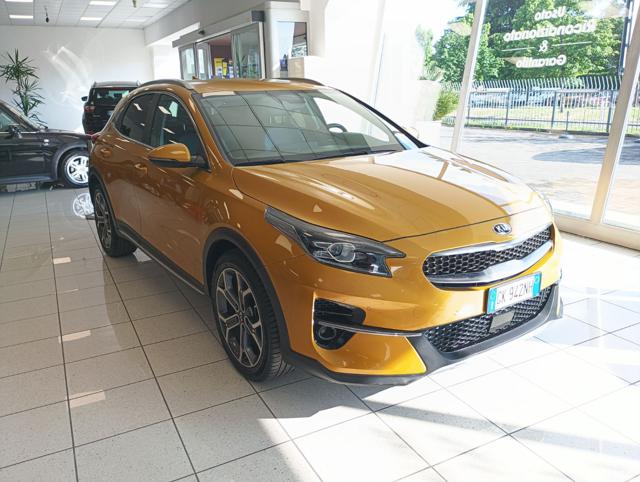 KIA XCeed Giallo Ocra perlato