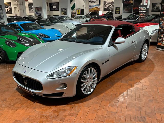 MASERATI GranCabrio Argento metallizzato