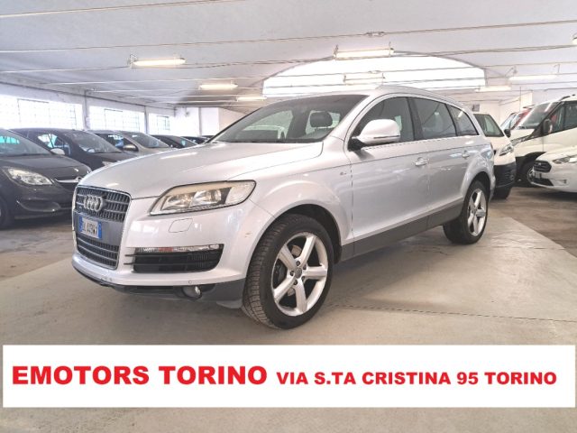 AUDI Q7 Argento metallizzato