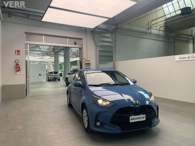 TOYOTA Yaris Yaris 1.5h Active