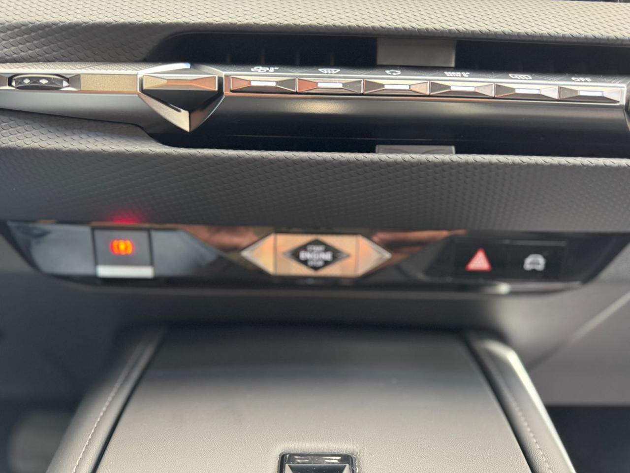 DS AUTOMOBILES DS 4 BlueHDi 130cv auto Trocadero (Pelle/Navi/Led/APP) - 29