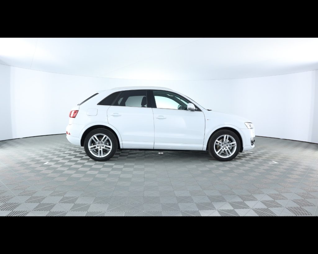 AUDI Q3 I 2011 -  2.0 tdi Business quattro 177cv s-tronic - 8