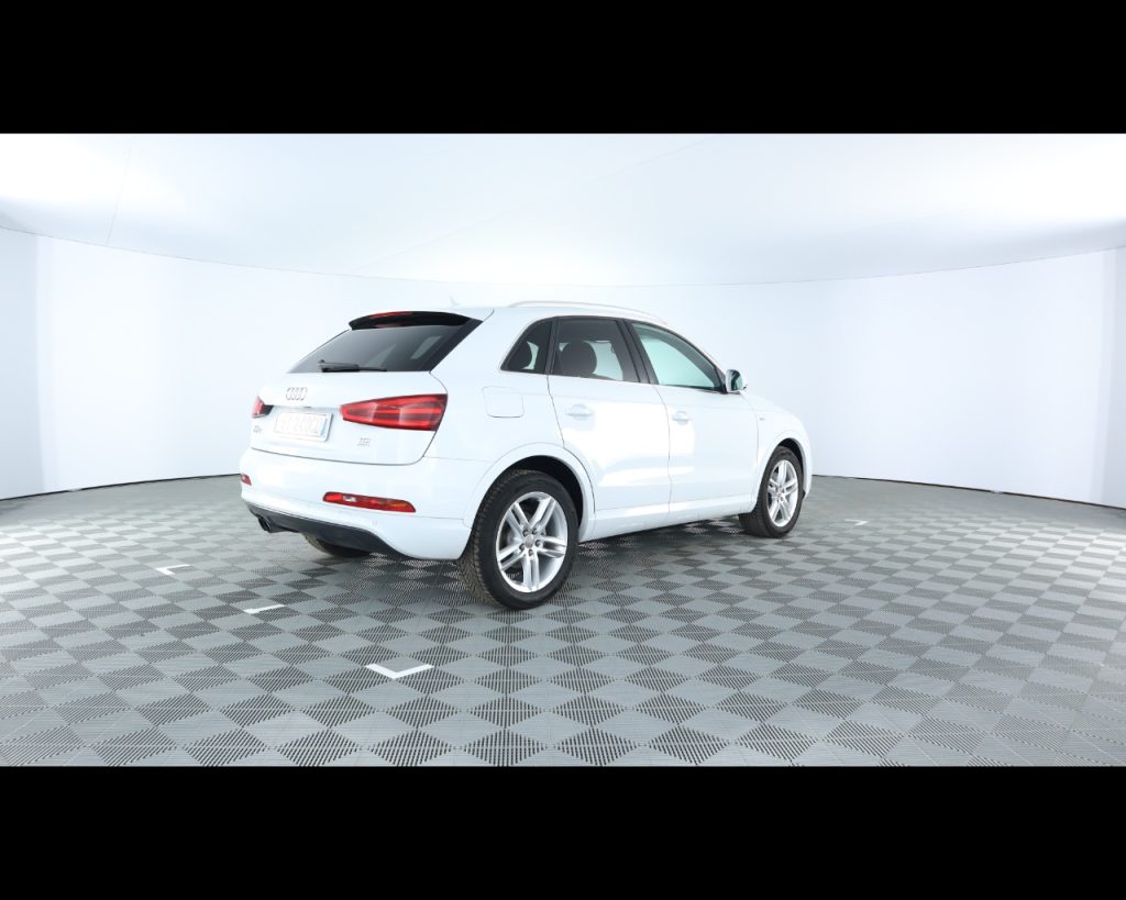 AUDI Q3 I 2011 -  2.0 tdi Business quattro 177cv s-tronic - 10