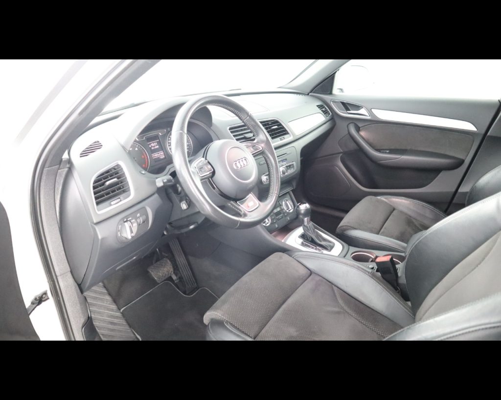 AUDI Q3 I 2011 -  2.0 tdi Business quattro 177cv s-tronic - 17