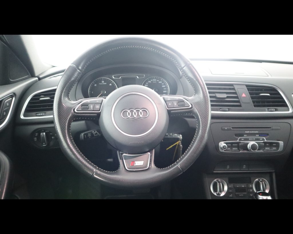 AUDI Q3 I 2011 -  2.0 tdi Business quattro 177cv s-tronic - 19